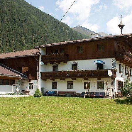 Wiesenhof Umhausen Buitenkant foto
